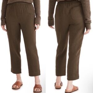 Madewell Dark Olive Green Lightspun Gauze Tapered Huston Pull-On Crop Pants